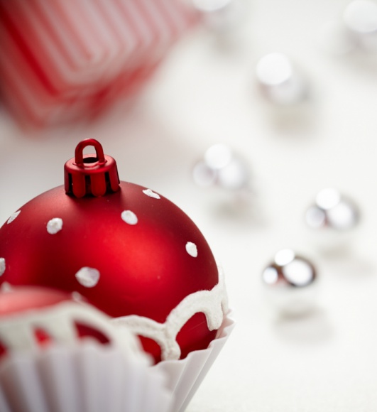 Udanych Å›wiÄ…tecznych zdjÄ™Ä‡ Å¼yczy Fotolia! Styl Å¼ycia, LIFESTYLE - ÅšwiÄ™ta zbliÅ¼ajÄ… siÄ™ wielkimi krokami, jednak w tym intensywnym czasie warto znaleÅºÄ‡ chwilÄ™ na kontemplacjÄ™ otaczajÄ…cego nas Å›wiata, piÄ™knie ozdobionych ulic miast, zaÅ›nieÅ¼onych plenerÃ³w, a nawet czterech kÄ…tÃ³w wÅ‚asnego mieszkania.