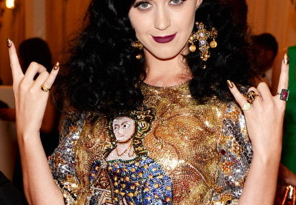 Ekskluzywna kolekcja opracowana we wsp?lpracy z ikona muzyki pop Katy Perry