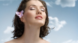 Matka jest tylko jedna Styl Å¼ycia, LIFESTYLE - Mama to pierwsza osoba, ktÃ³ra przywitaÅ‚a CiÄ™ na tym Å›wiecie. ByÅ‚a z tobÄ… od zawsze, we wszystkich momentach Twojego Å¼ycia. WspieraÅ‚a CiÄ™ na kaÅ¼dym kroku. Jest jeden dzieÅ„ w roku, w ktÃ³rym moÅ¼esz okazaÄ‡ jej swojÄ… wdziÄ™cznoÅ›Ä‡ za wszystko, co dla Ciebie zrobiÅ‚a.