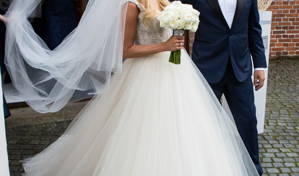 Slub Izabeli Janachowskiej i Krzysztofa Jablonskiego zobacz trzy wyjatkowe suknie slubne!