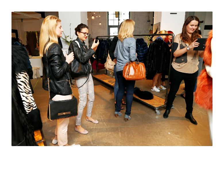 Feel The Colour prezentacja kolekcji Andrzej Jedynak na sezon jesien zima 2014/2015