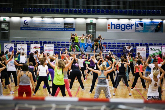 ZataÅ„cz salsÄ™ i pomÃ³Å¼ potrzebujÄ…cym Styl Å¼ycia, LIFESTYLE - Fundacja â€žBliÅ¼ej SzczÄ™Å›ciaâ€ organizuje II maraton charytatywny Zumby â€“ juÅ¼ 25 paÅºdziernika