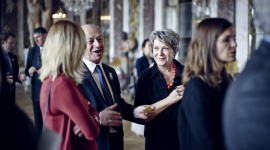 60 lat luksusu! Dr Irena Eris na obchodach jubileuszu Comité Colbert Styl życia, LIFESTYLE - W listopadzie w paryskim Wersalu odbyły się obchody 60-lecia istnienia prestiżowej organizacji Comité Colbert z udziałem przedstawicieli luksusowych marek najwyższego szczebla. Markę Dr Irena Eris, reprezentowali dr Irena Eris i Henryk Orfinger.