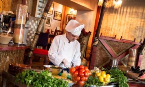 LibaÅ„skie smaki na lunchu prasowym w Le Cedre