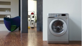 Jak prawidłowo dbać o sportową odzież? Styl życia, LIFESTYLE - Aby zacząć regularnie ćwiczyć wystarczy zaangażowanie oraz odpowiedni strój. Jeśli zainwestowaliśmy w profesjonalne ubranie, to warto również pomyśleć o jego odpowiedniej pielęgnacji, dzięki której nawet po wielu praniach materiał nie straci swoich właściwości.