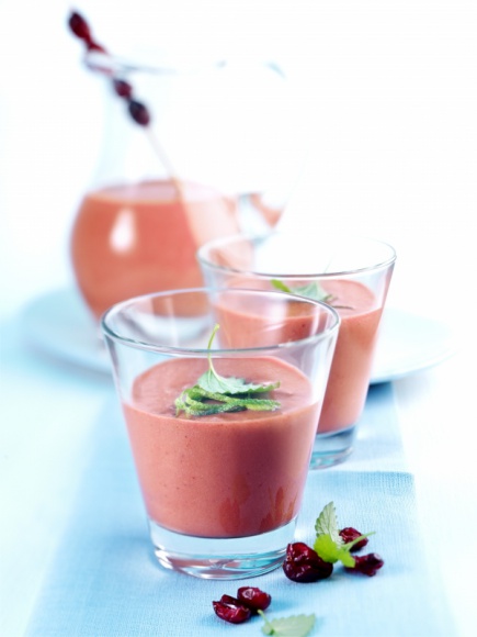 Mleko malinowo - żurawinowe Styl życia, LIFESTYLE - Idealne połączenie - słodkie maliny i kwaskowa żurawina pasują do siebie doskonale.