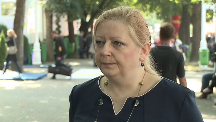 Polki chore na zaawansowanego raka piersi nadal czekaja na lek. M?glby wydluzyc ich zycie o 1,5 roku