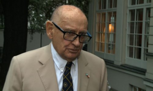 „R?za. Milosc i Walka.” Opowiesc o niezwyklej kobiecie z wielka historia w tle