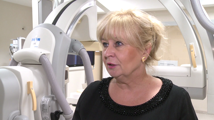 Centralny Szpital Kliniczny na Banacha kupil za 4,7 mln zl najnowoczesniejszy w Polsce dwuplaszczyznowy angiograf. Ma on znacznie przyspieszyc diagnoze pacjent?w