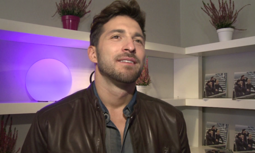 Rafal Maslak: Na wsi budzilo mnie pianie koguta i szczekanie psa. Teskno mi za tym