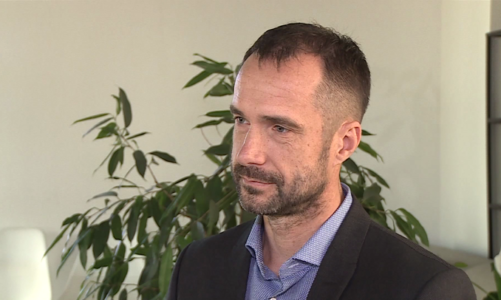 Polacy kupuja foteliki samochodowe dla dzieci w ostatniej chwili. Czesto nie sprawdzaja, czy dany model pasuje do samochodu