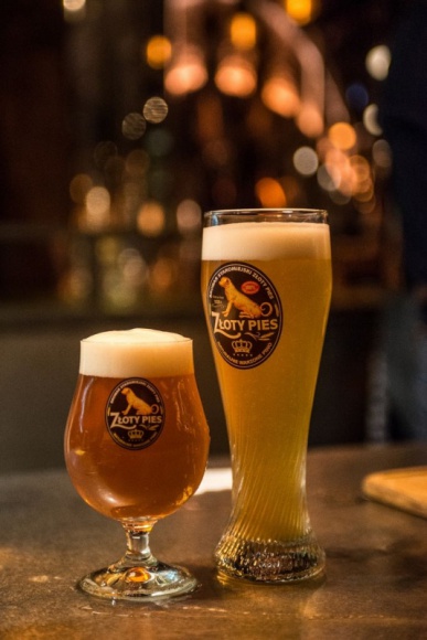WrocÅ‚awska pszenica nagrodzona Styl Å¼ycia, LIFESTYLE - Jak smakuje jedno z najlepszych piw pszenicznych w Polsce? Przekonaj siÄ™ o tym osobiÅ›cie! Golden Weizen, ktÃ³ry powstaje we wrocÅ‚awskim browarze restauracyjnym ZÅ‚oty Pies, otrzymaÅ‚ srebro w Konkursie Piw RzemieÅ›lniczych 2015.