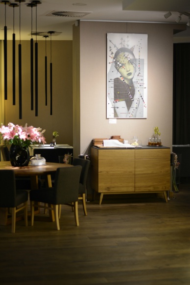 Wystawa ElÅ¼biety Terlikowskiej w Food Art Gallery Sztuka, LIFESTYLE - ElÅ¼bieta Terlikowska jest znanÄ… wrocÅ‚awskÄ… malarkÄ… oraz scenografkÄ… i kostiumologiem. Prace artystki z nowego cyklu pod tytuÅ‚em â€žCon motivoâ€ moÅ¼na oglÄ…daÄ‡ od poczÄ…tku lutego w prywatnej galerii sztuki Food Art Gallery we WrocÅ‚awiu.