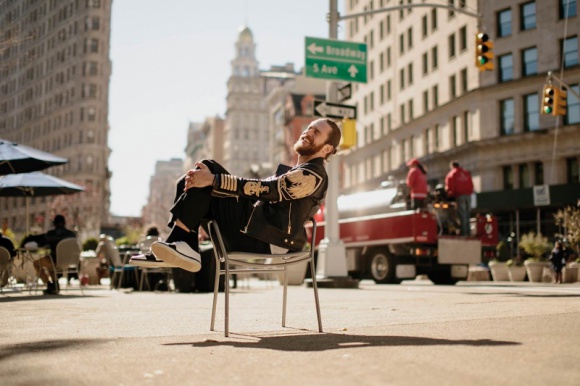 Kto nauczy CiÄ™ praÄ‡ w tym sezonie? Gwiazdy, LIFESTYLE - Czyli do zespoÅ‚u â€ž6-ty ZmysÅ‚ Projektantaâ€ doÅ‚Ä…czyli Kamila SzczawiÅ„ska i Kamil Pawelski, autor bloga Ekskluzywny Menel.