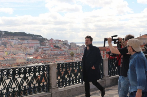 Sercem i duszÄ… w Lizbonie Muzyka, LIFESTYLE - Stolica Portugalii staÅ‚a siÄ™ inspiracjÄ… dla najnowszej piosenki zespoÅ‚u Heart & Soul â€“ â€žLisbonâ€ oraz tÅ‚em dla promujÄ…cego jÄ… teledysku. OprÃ³cz popularnych miejsc Lizbony pokazano w nim rÃ³wnieÅ¼ urzekajÄ…ce portugalskie wybrzeÅ¼e. Klip moÅ¼na juÅ¼ obejrzeÄ‡ na YouTube.