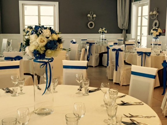 Pan młody w roli wedding plannera. Katastrofa czy sukces? Styl życia, LIFESTYLE - Przy planowaniu wesela zwykle pierwsze skrzypce grają panie. Mężczyźni, mimo że nie zawsze mają szansę się wykazać, fantastycznie sprawdzają na różnych etapach przedślubnych przygotowań. Jak sprawić, by zechcieli się w nie włączyć i jakie zadania warto im powierzyć?