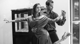 Jak rozpoczÄ…Ä‡ przygodÄ™ z taÅ„cem? Styl Å¼ycia, LIFESTYLE - Wszystko zaczÄ™Å‚o siÄ™ od programÃ³w telewizyjnych w stylu â€žYou Can Danceâ€ i â€žTaniec z gwiazdamiâ€, dziÄ™ki ktÃ³rym mnÃ³stwo osÃ³b odkryÅ‚o w sobie poczucie rytmu i potrzebÄ™ ruchu. Potem doÅ‚Ä…czyÅ‚a do tego moda na zumbÄ™ oraz inne odmiany Å‚Ä…czÄ…ce taniec i fitness.