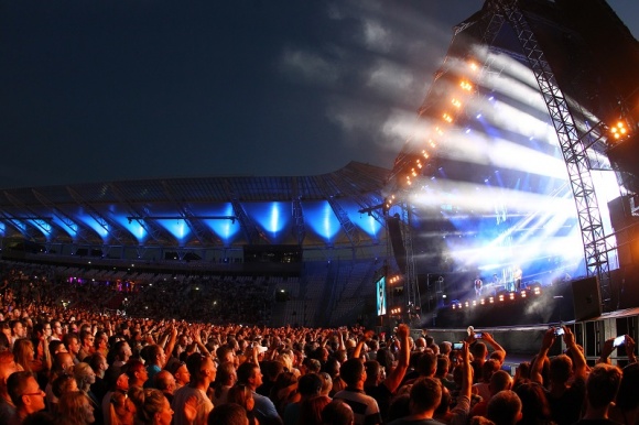 Legendy polskiego popu na Top ÅÃ³dÅº Festiwal Muzyka, LIFESTYLE - Do listy artystÃ³w, ktÃ³rzy pojawiÄ… siÄ™ na Top ÅÃ³dÅº Festiwal doÅ‚Ä…czyÅ‚y m.in. Edyta GÃ³rniak, Kasia Kowalska i Urszula. To one zagrajÄ… na jednej scenie z zapowiadanymi juÅ¼ wczeÅ›niej: T. Love, De Mono, Wilkami, FormacjÄ… NieÅ¼ywych Schabuff, NataliÄ… KukulskÄ… i Varius Manx.