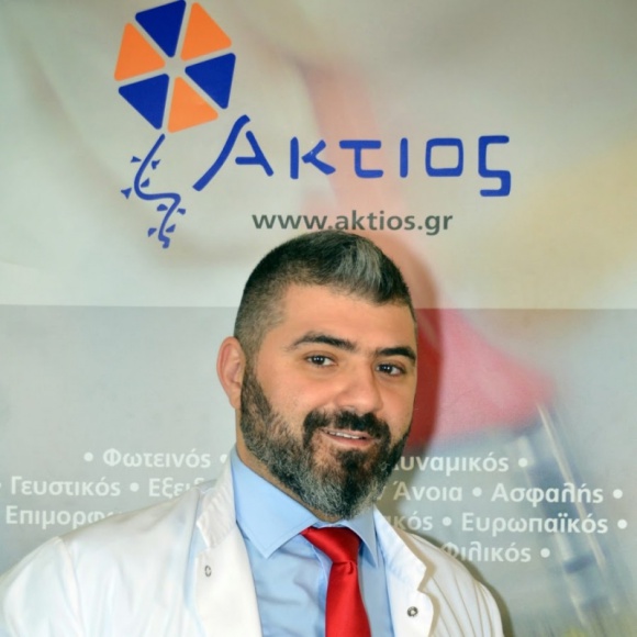 Jak Å¼yÄ‡ z chorym na demencjÄ™? [WYKÅAD] Styl Å¼ycia, LIFESTYLE - Co zrobiÄ‡, gdy osoba ktÃ³rÄ… kochamy przestaje nas rozpoznawaÄ‡? Jak radziÄ‡ sobie ze stresem i Å¼alem? Odpowiedzi na te pytania bÄ™dzie moÅ¼na poznaÄ‡ juÅ¼ 6 paÅºdziernika, podczas bezpÅ‚atnego wykÅ‚adu Å›wiatowej klasy eksperta â€“ dr Costisa Prouskasa, greckiego psychologa-gerontologa.