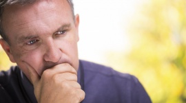 ZadÅ‚uÅ¼one jest Å¼ycie staruszka â€“ emeryci tonÄ… w dÅ‚ugach BIZNES, Konsument - Polscy emeryci sÄ… coraz bardziej zadÅ‚uÅ¼eni. Seniorzy majÄ… do oddania juÅ¼ 2,87 mld zÅ‚otych â€“ wynika z danych Krajowego Rejestru DÅ‚ugÃ³w.