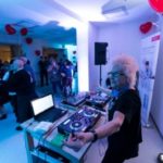 Dancing, jakiego nie byÅ‚o. DJ Wika zagraÅ‚a dla seniorÃ³w we WrocÅ‚awiu