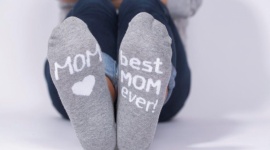 Podaruj mamie i tacie prezent od serca Styl Å¼ycia, LIFESTYLE - 26 maja i 23 czerwca to dwie bardzo waÅ¼ne daty, o ktÃ³rych pamiÄ™tajÄ… wszystkie dzieci. W te dni warto pokazaÄ‡ swojej mamie i swojemu tacie, Å¼e sÄ… dla nas najwaÅ¼niejsi i podarowaÄ‡ im prezent od serca. SieÄ‡ handlowa Netto przygotowaÅ‚a z tej okazji specjalnÄ… ofertÄ™.