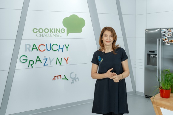 GRAÅ»YNA WOLSZCZAK W COOKING CHALLENGE Gwiazdy, LIFESTYLE - JuÅ¼ dziÅ› odsÅ‚ona kolejnego odcinka Cooking Challenge, akcji internetowej, w ktÃ³rej gotowanie Å‚Ä…czy siÄ™ ze spoÅ‚ecznie waÅ¼nym przesÅ‚aniem. BiorÄ… w niej udziaÅ‚ gwiazdy i znane osobowoÅ›ci.