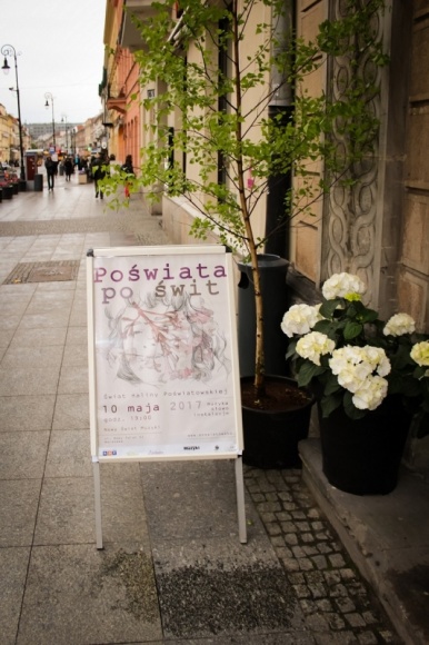 â€žPoÅ›wiata po Å›witâ€ z Deli Catering