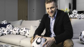 Kuba Błaszczykowski kupił apartament w Cosmopolitan Twarda 4 Gwiazdy, LIFESTYLE - Kuba Błaszczykowski kupił apartament w Cosmopolitan Twarda 4, w samym centrum Warszawy. Nowe mieszkanie o powierzchni 135 metrów znajduje się na 21 piętrze apartamentowca. Z tej wysokości widok na stolicę zapiera dech.