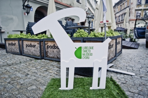 Lublin to miasto, które inspiruje Styl życia, LIFESTYLE - Lublin jest #niefiltrowany, bo jest prawdziwy, naturalny i ma swój charakter. Jego mieszkaÅ„cy sÅ‚ynÄ… z otwartoÅ›ci, a swoje miasto kochajÄ… za jego atmosferÄ™ - to główne wnioski z gry miejskiej „Odkrywamy DNA Lublinaâ€, atrakcji Lubelskiego ÅšwiÄ™ta MÅ‚odego Cydru.