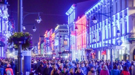 Åšwiatowy trend festiwali Å›wiatÅ‚a. Teraz takÅ¼e w Polsce