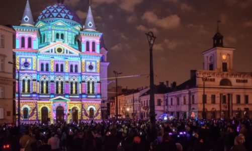 RozbÅ‚ysÅ‚y kolorowe Å›wiatÅ‚a Light. Move. Festival. 2017