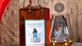 Santis – szwajcarska whisky na bazie piwa juÅ¼ do nabycia w Polsce