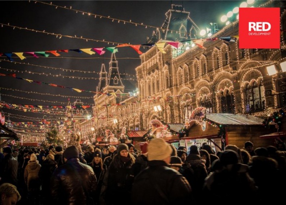 Wigilijne zwyczaje PolakÃ³w. Jak spÄ™dzamy ÅšwiÄ™ta w rÃ³Å¼nych regionach Polski? Styl Å¼ycia, LIFESTYLE - Choinka, prezenty od Å›w. MikoÅ‚aja, wieczerza wigilijna zÅ‚oÅ¼ona z dwunastu daÅ„, wolne miejsce przy stole, opÅ‚atek, wspÃ³lne Å›piewanie kolÄ™d i pastoraÅ‚ek to tylko kilka ze Å›wiÄ…tecznych zwyczajÃ³w, w ktÃ³re obfituje polska tradycja.