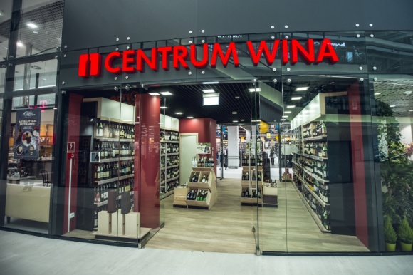 Pijemy coraz wiÄ™cej wina - Centrum Wina otwiera w Krakowie trzeci sklep Styl Å¼ycia, LIFESTYLE - Centrum Wina otwiera sklep w krakowskim Centrum Handlowym Serenada. To 26. lokalizacja ogÃ³lnopolskiej sieci i trzecia w Krakowie. - JesteÅ›my tam, gdzie domagajÄ… siÄ™ tego klienci. PodÄ…Å¼amy za rozwojem rynku wina - mÃ³wi Prezes AMBRA S.A. Robert OgÃ³r.