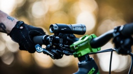 Co zabrać na długie podróże rowerem? Mactronic poleca lampę Scream Styl życia, LIFESTYLE - Jest ergonomiczna, skuteczna w każdych warunkach, wydajna i wytrzymała. Lampa rowerowa Scream to dobry wybór dla każdego, kto lubi aktywny wypoczynek i potrzebuje uniwersalnego oświetlenia.