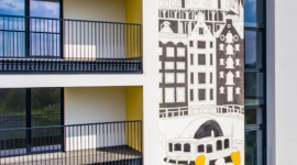 Prace Mariusza Tarkawiana na warszawskim TargÃ³wku Sztuka, LIFESTYLE - Elewacje budynkÃ³w Osiedla Amsterdam na warszawskim TargÃ³wku od niedawna zdobiÄ… wielkoformatowe prace autorstwa Mariusza Tarkawiana*.