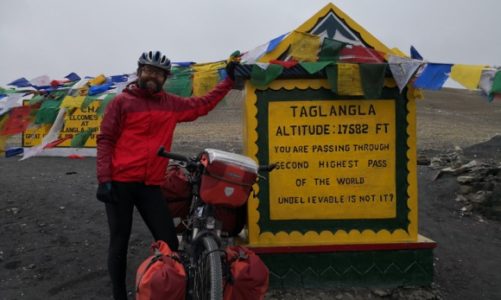 Rowerem 1000 km przez indyjskie Himalaje, walczÄ…c ze Å›niegiem, deszczem i gradem