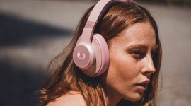3 nieoczywiste korzyÅ›ci zdrowotne ze sÅ‚uchania muzyki Styl Å¼ycia, LIFESTYLE - Dlaczego warto sÅ‚uchaÄ‡ muzyki, uczyÄ‡ siÄ™ na gry na instrumentach czy komponowaÄ‡ wÅ‚asne utwory?