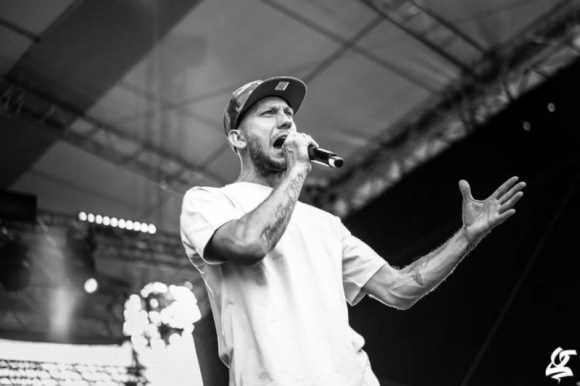 Rademenez bije Freestyle'owy Rekord Polski Muzyka, LIFESTYLE - W ramach finaÅ‚u projektu „100dni na Freeâ€, znany raper RadosÅ‚aw „Rademenez†BÅ‚onkowski podejmie siÄ™ oficjalnej próby ustanowienia Rekordu Polski na najdÅ‚uższy freestyle rap bez przerwy.