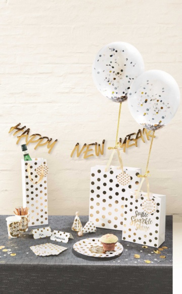 Z dzieÄ‡mi, przyjaciÃ³Å‚kami, a moÅ¼e tylko we dwoje? PomysÅ‚y na imprezÄ™ sylwestrowÄ… Styl Å¼ycia, LIFESTYLE - JeÅ›li marzy wam siÄ™ spokojniejsze, choÄ‡ wciÄ…Å¼ wyjÄ…tkowe Å›wiÄ™towanie Nowego Roku w gronie najbliÅ¼szych, w zaciszu wÅ‚asnego domu, mamy dla was kilka propozycji.