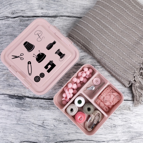 Dla babci i dziadka - pomysÅ‚y na prezenty Styl Å¼ycia, LIFESTYLE - Babcie i dziadkowie â€“ wyrozumiali, troskliwi, cierpliwi i peÅ‚ni miÅ‚oÅ›ci dla swoich wnuczÄ…t. WdziÄ™cznoÅ›Ä‡ i pamiÄ™Ä‡ naleÅ¼y im siÄ™ kaÅ¼dego dnia, a ich coroczne Å›wiÄ™to powinno byÄ‡ szczegÃ³lnym ukoronowaniem naszych ciepÅ‚ych uczuÄ‡.