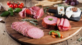 Salami SokoÅ‚Ã³w â€“ najlepsze wedÅ‚ug polskich konsumentÃ³w Styl Å¼ycia, LIFESTYLE - Salami SokoÅ‚Ã³w zostaÅ‚o najwyÅ¼ej ocenione przez polskich konsumentÃ³w, w teÅ›cie wÄ™dlin salami, przeprowadzonym przez Polski Instytut BadaÅ„ JakoÅ›ci. W badaniu zostaÅ‚y poddane ocenie najbardziej popularne marki dostÄ™pne na polskim rynku.