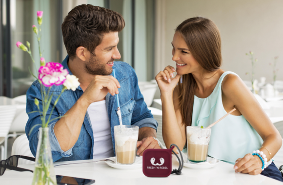 Co przyciÄ…ga, a co zniechÄ™ca pÅ‚eÄ‡ przeciwnÄ…? Styl Å¼ycia, LIFESTYLE - Atrakcyjny wyglÄ…d toâ€¦ tylko poÅ‚owa sukcesu jeÅ›li mÃ³wimy o przyciÄ…ganiu pÅ‚ci przeciwnej. Jakie cechy przyciÄ…gajÄ… kobiety i mÄ™Å¼czyzn, a ktÃ³re wrÄ™cz przeciwnie?