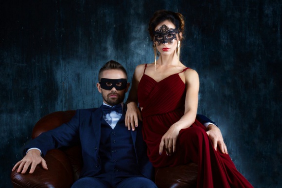 Tajemnicza Kolacja – interaktywny spektakl na wiosnÄ™ w Warszawie Styl życia, LIFESTYLE - 9 kwietnia w Warszawie zostanie wydana premierowa „Tajemnicza Kolacjaâ€. To interaktywne show łączÄ…ce elementy spektaklu z wyÅ›mienitÄ… kolacjÄ… jest pierwszym tego rodzaju projektem w Polsce.