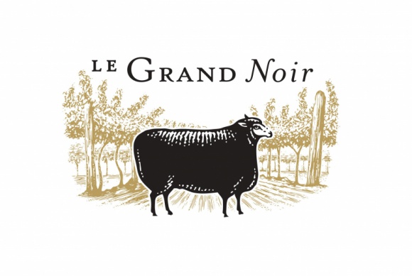 Le Grand Noir â€“ wino o buntowniczej naturze Styl Å¼ycia, LIFESTYLE - Co moÅ¼e powstaÄ‡ z poÅ‚Ä…czenia francuskiej tradycji winiarskiej i nieszablonowego smaku nowego Å›wiata? Co moÅ¼e powstaÄ‡ w wyniku poÅ‚Ä…czenia doÅ›wiadczenia, pasji, chÄ™ci rozwoju i kreatywnoÅ›ci? OdpowiedÅº to wino Le Grand Noir, czyli niebanalny smak i czarna owca na etykiecie.