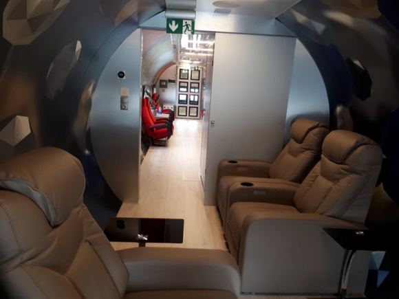 â€žNORMOBARIAâ€ TYLKO POD OKIEM EKSPERTÃ“W â€“ UWAÅ»AJ NA PODRÃ“BKI! Styl Å¼ycia, LIFESTYLE - Korzystanie z komory normobarycznej przynosi wiele korzyÅ›ci i poprawia stan zdrowia.