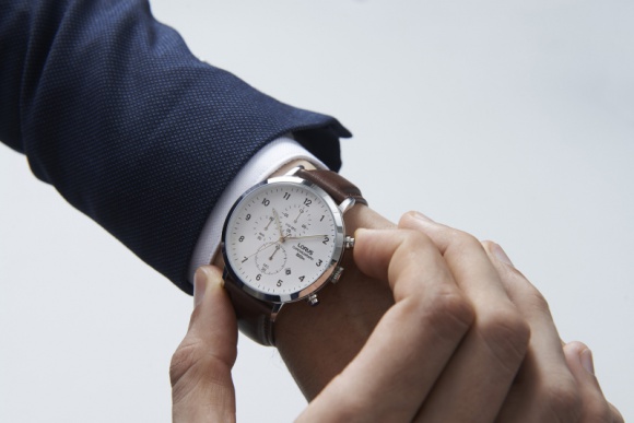 Z zegarkiem w rÄ™ku. Czy planowanie czasu co do minuty przynosi efekt? Styl Å¼ycia, LIFESTYLE - Nikt nie ma wiÄ™cej czasu od Ciebie â€“ moÅ¼e po prostu lepiej nim zarzÄ…dza? ZachÄ™camy do zapoznania siÄ™ z przeglÄ…dem argumentÃ³w za i przeciw planowaniu dnia co do minuty.