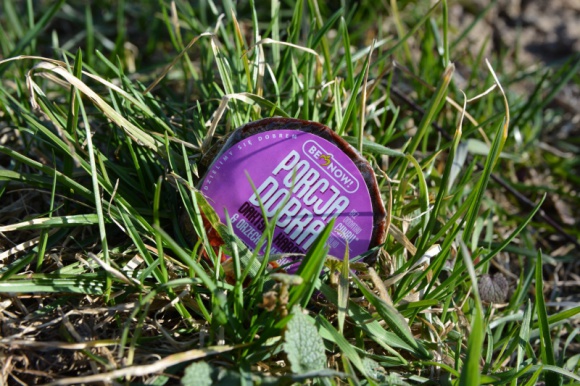 Zdrowe przekÄ…ski dla piÅ‚karzy i kibicÃ³w Jagiellonii Styl Å¼ycia, LIFESTYLE - Pure Life, podlaska firma produkujÄ…ca naturalne przekÄ…ski â€žPorcja Dobraâ€ bÄ™dzie promowaÄ‡ ideÄ™ zdrowego odÅ¼ywania wÅ›rÃ³d mÅ‚odych piÅ‚karzy i kibicÃ³w Jagiellonii. Juniorzy doÅ‚adujÄ… nimi energiÄ™ podczas treningÃ³w.