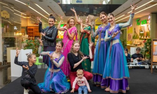 Namaste India! Kultura indyjska na wyciÄ…gniÄ™cie rÄ™ki w Placu Unii